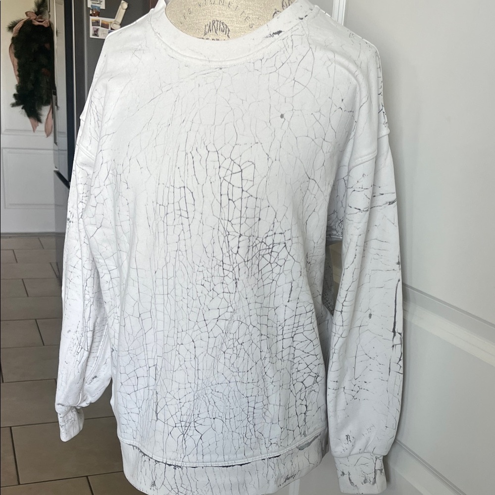 lululemon athletica White & Black Crackle Print Pullover Sweatshirt